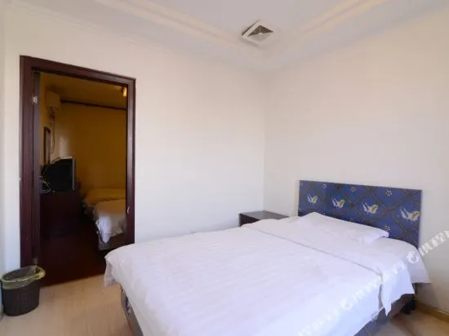 Zhenjiang Jiaofu Hotel