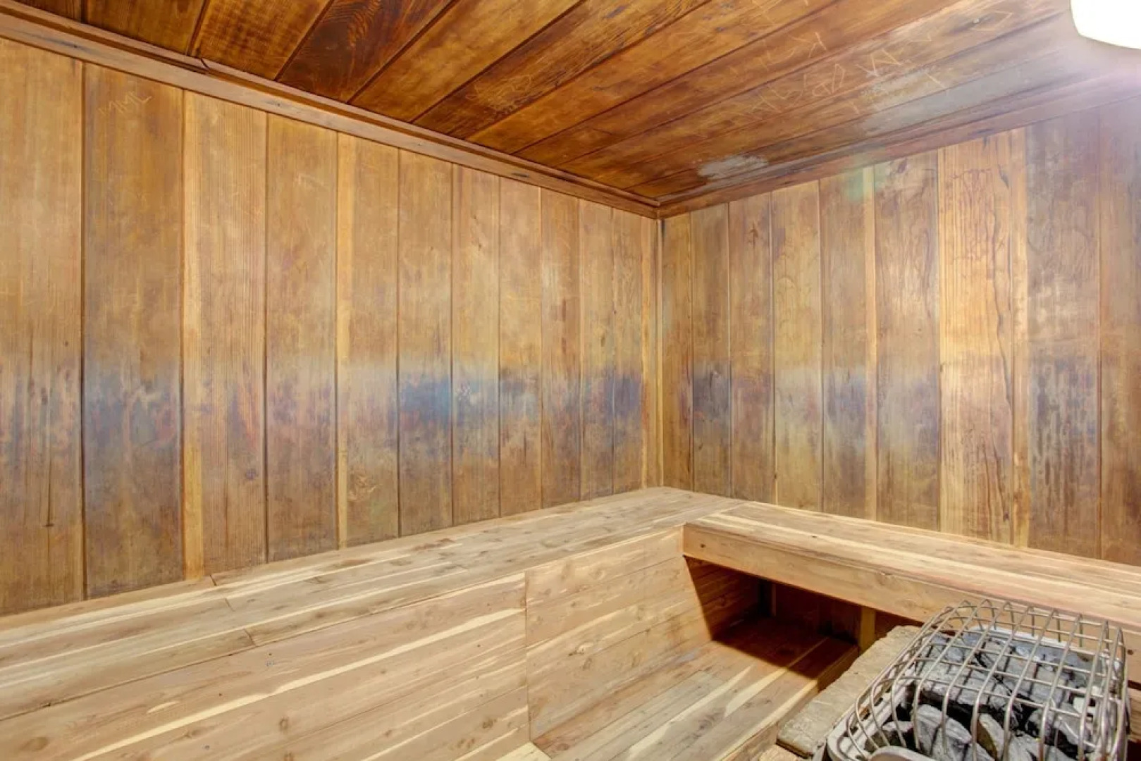 104 A Buffalo Ridge 2 Br condo by RedAwning