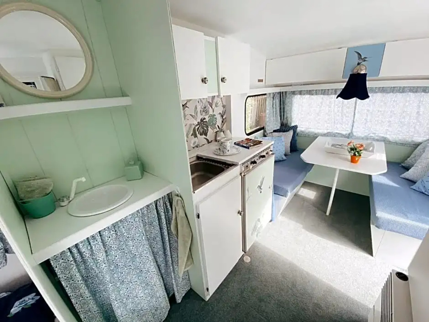 Het Caravannetje B&B - retro glamping