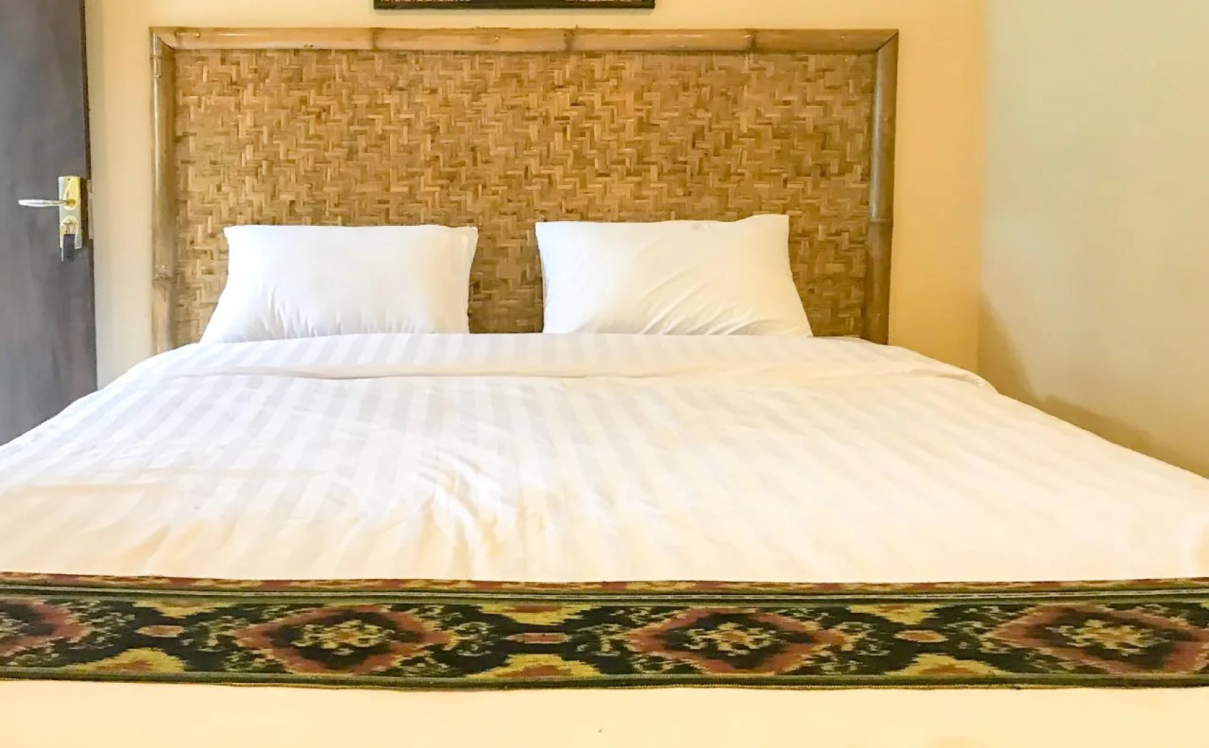 Surya Karhyn Hotel & Restaurant