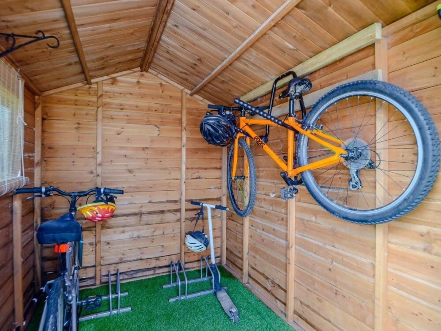 Host Stay Overcarr Cottage