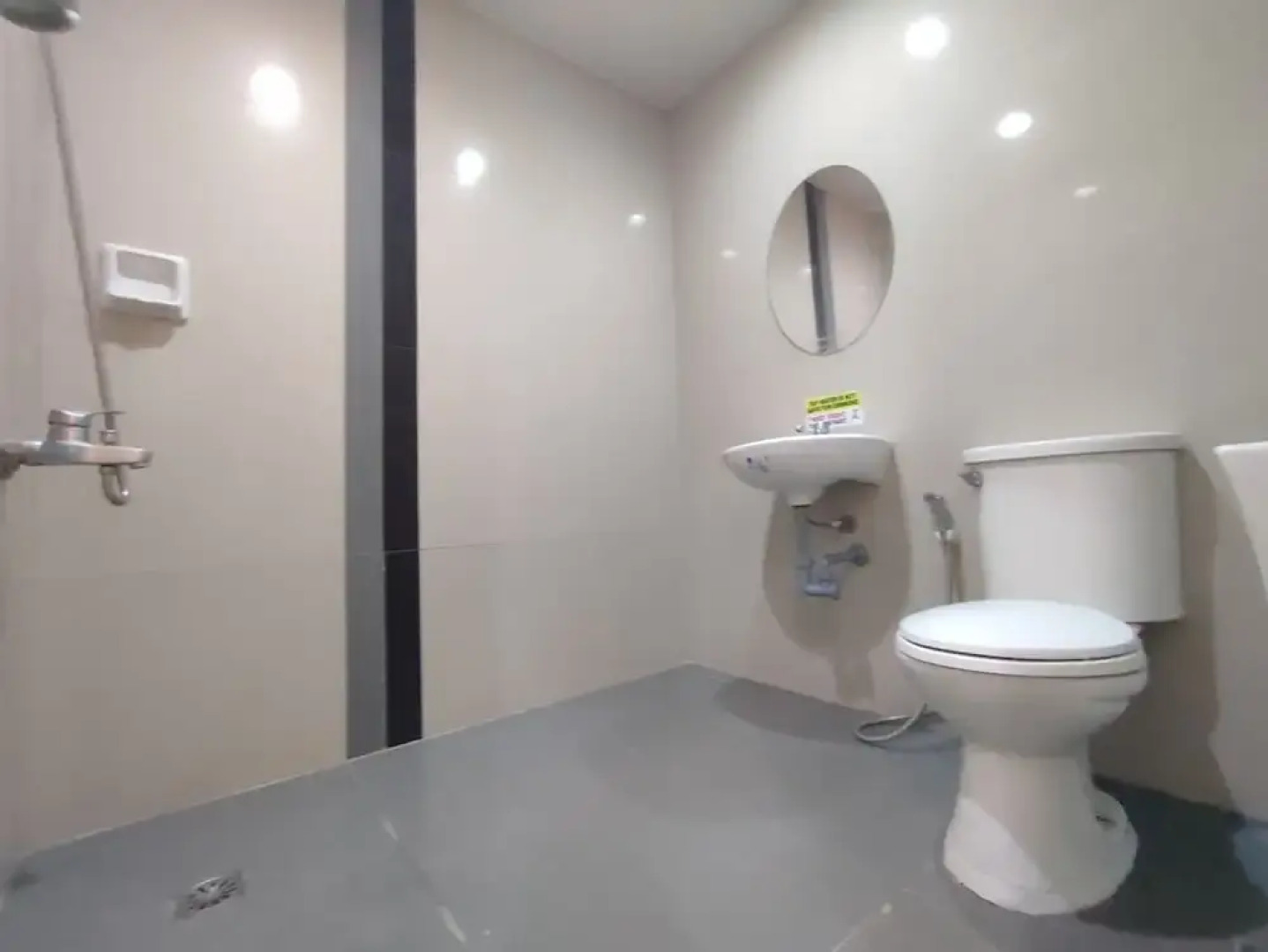 One Serenata Hotel Bacoor