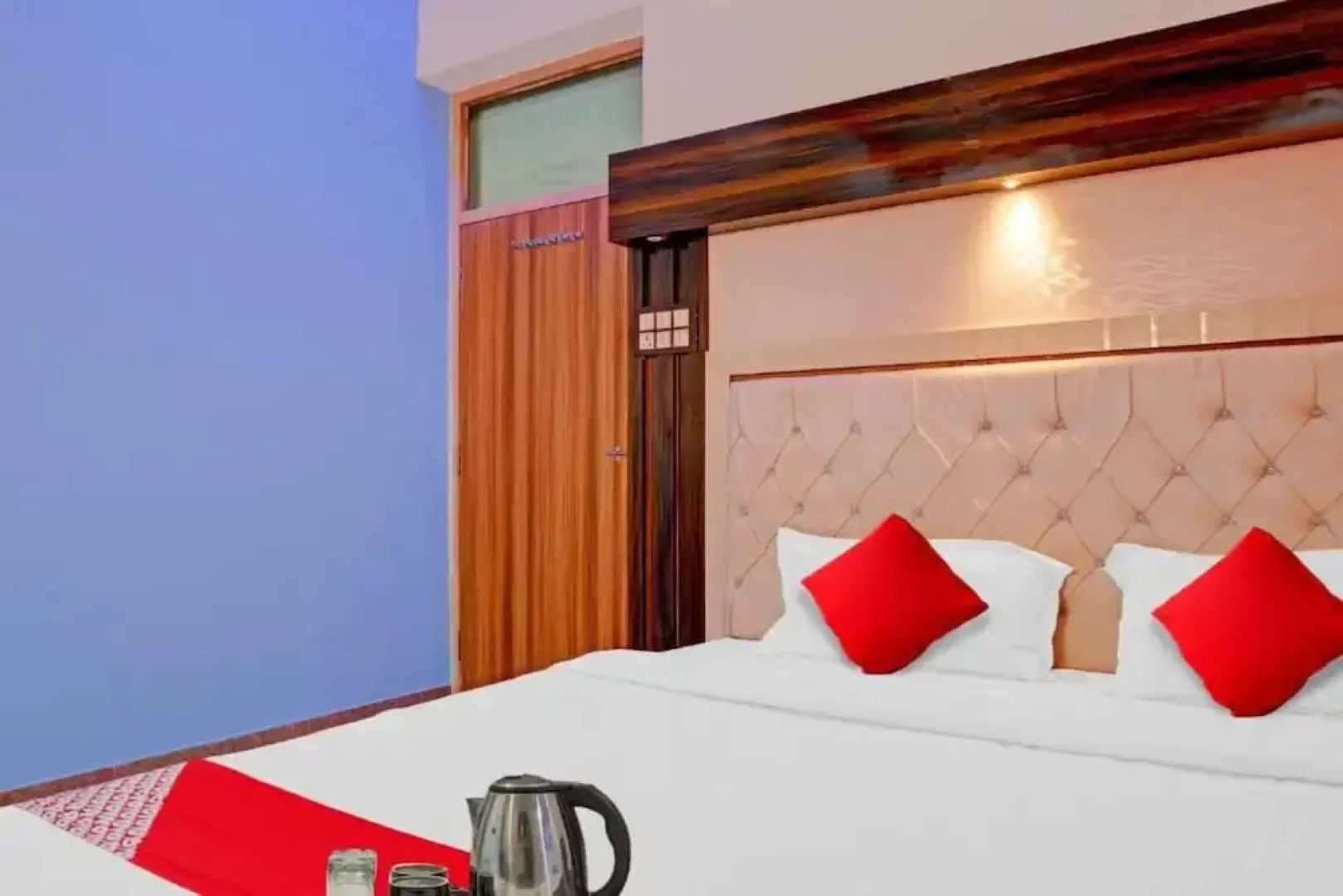 Goroomgo JSB Palace Varanasi