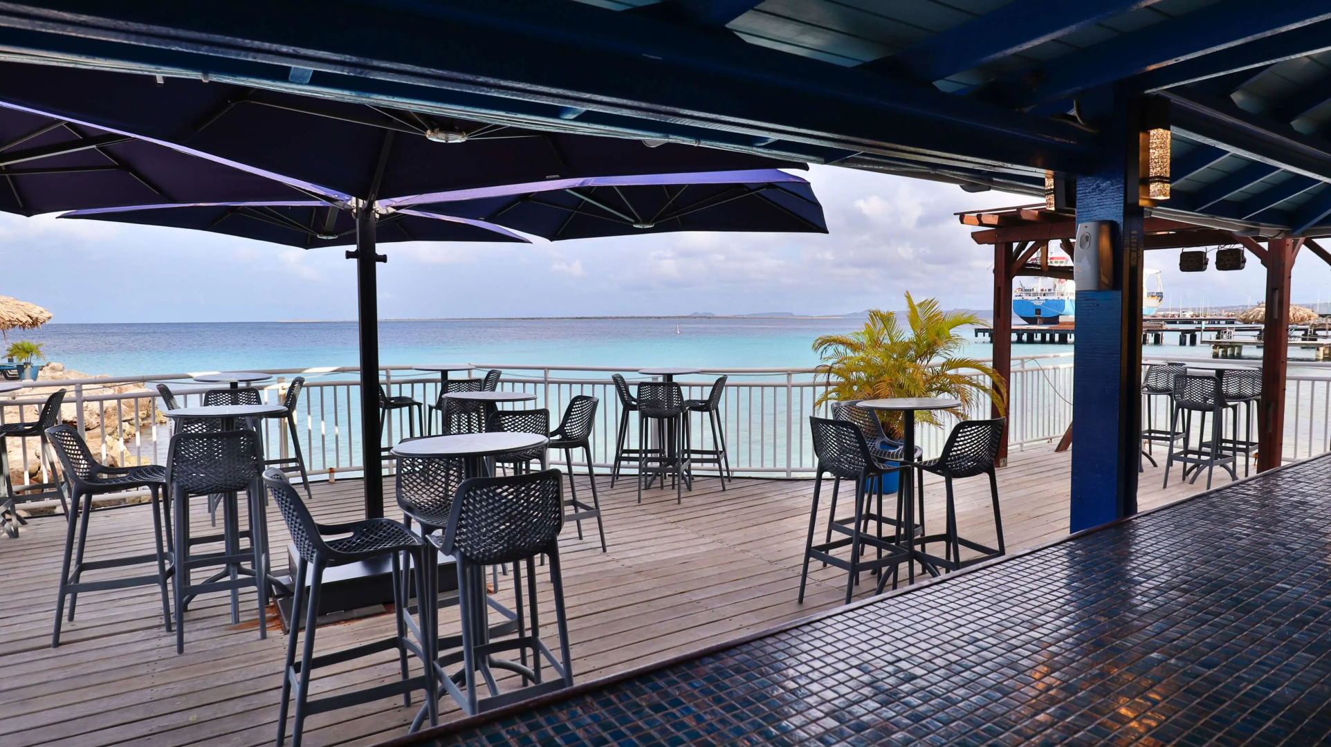 Divi Flamingo Beach Resort & Casino