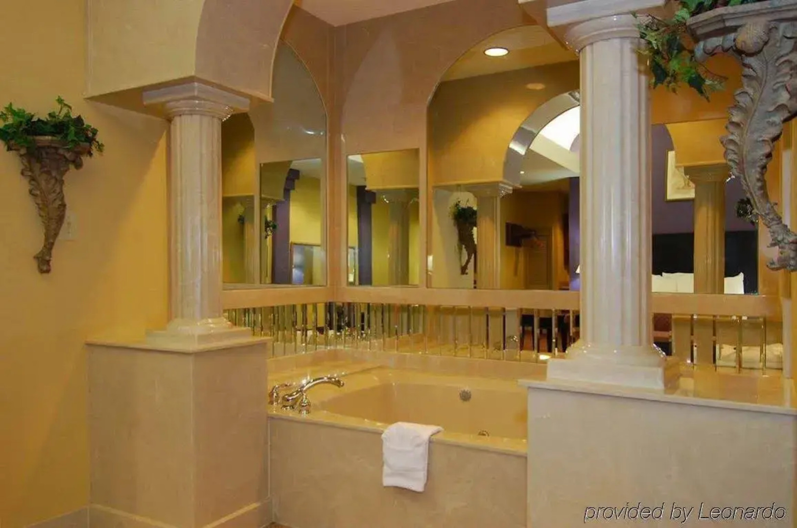 SureStay Plus Hotel by Best Western Warner Robins AFB