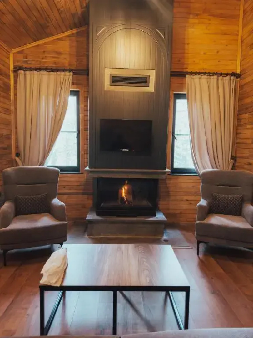 Baskonus Yaylasi Orman Evleri