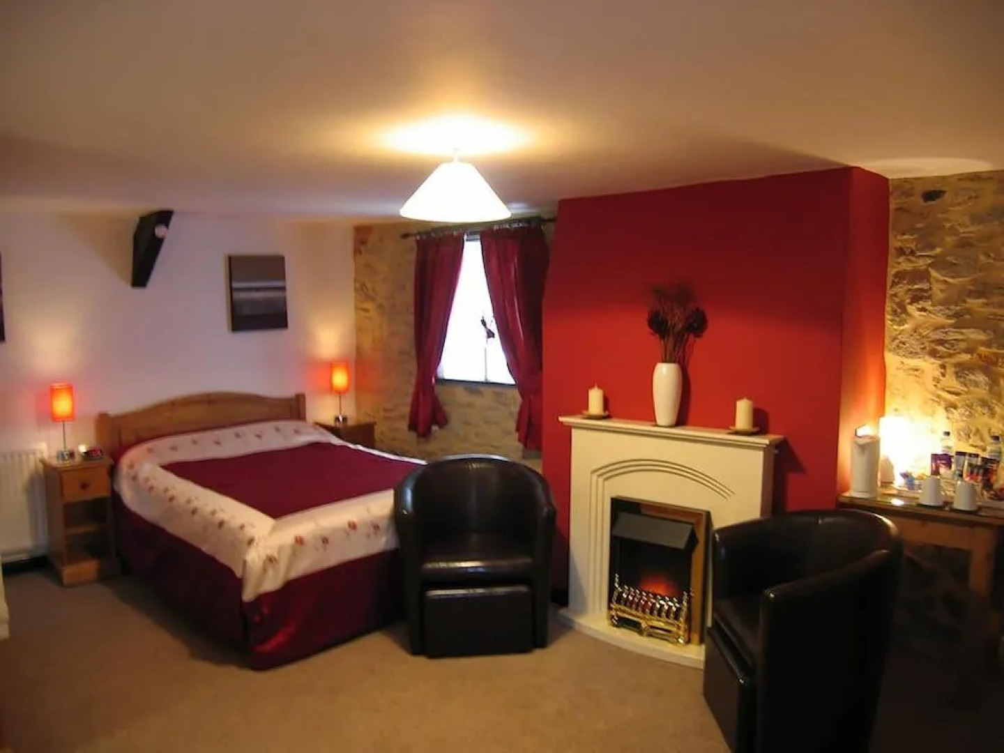 Quiet Woman House (отель для женщин)