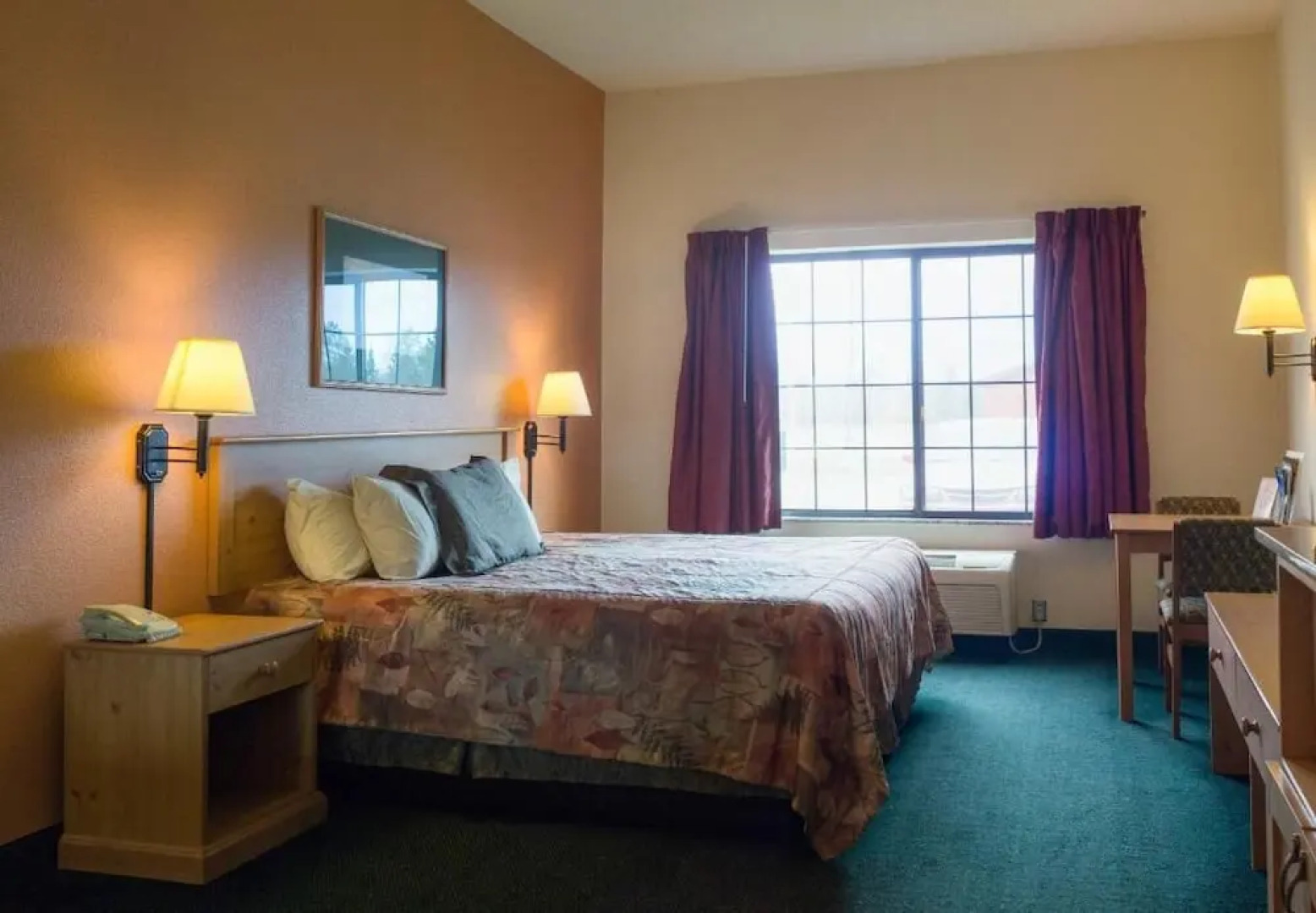 White Oak Inn & Suites