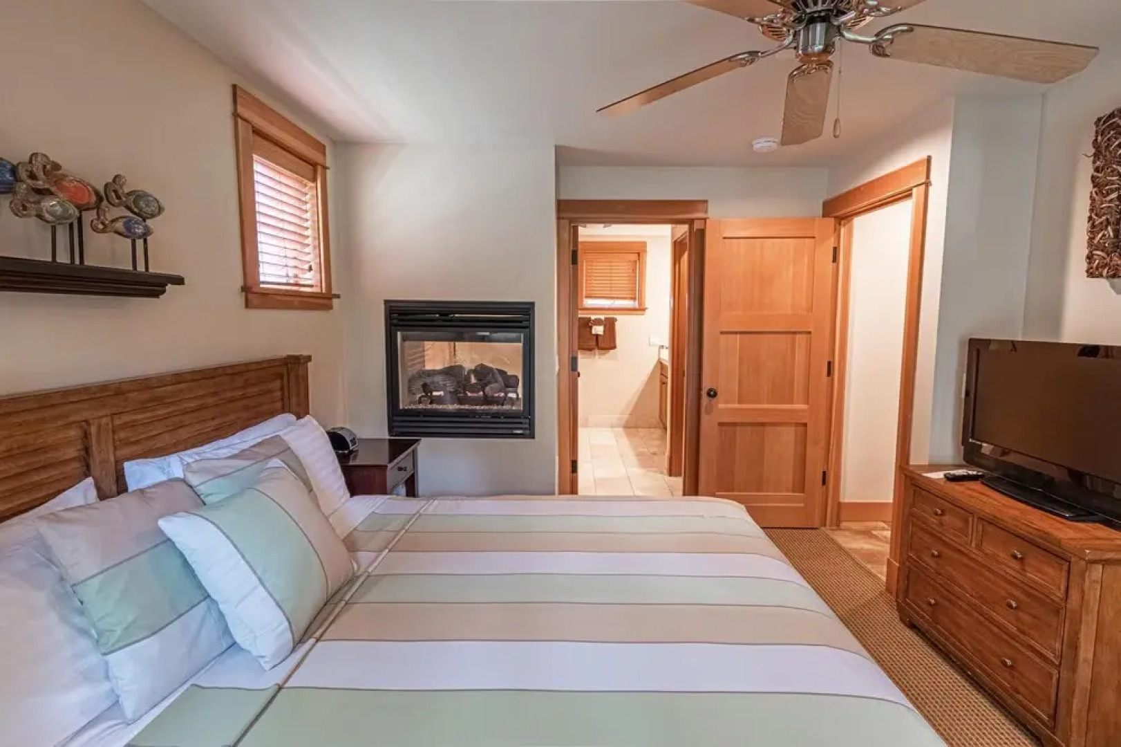 Lodges at Cannon Beach D2