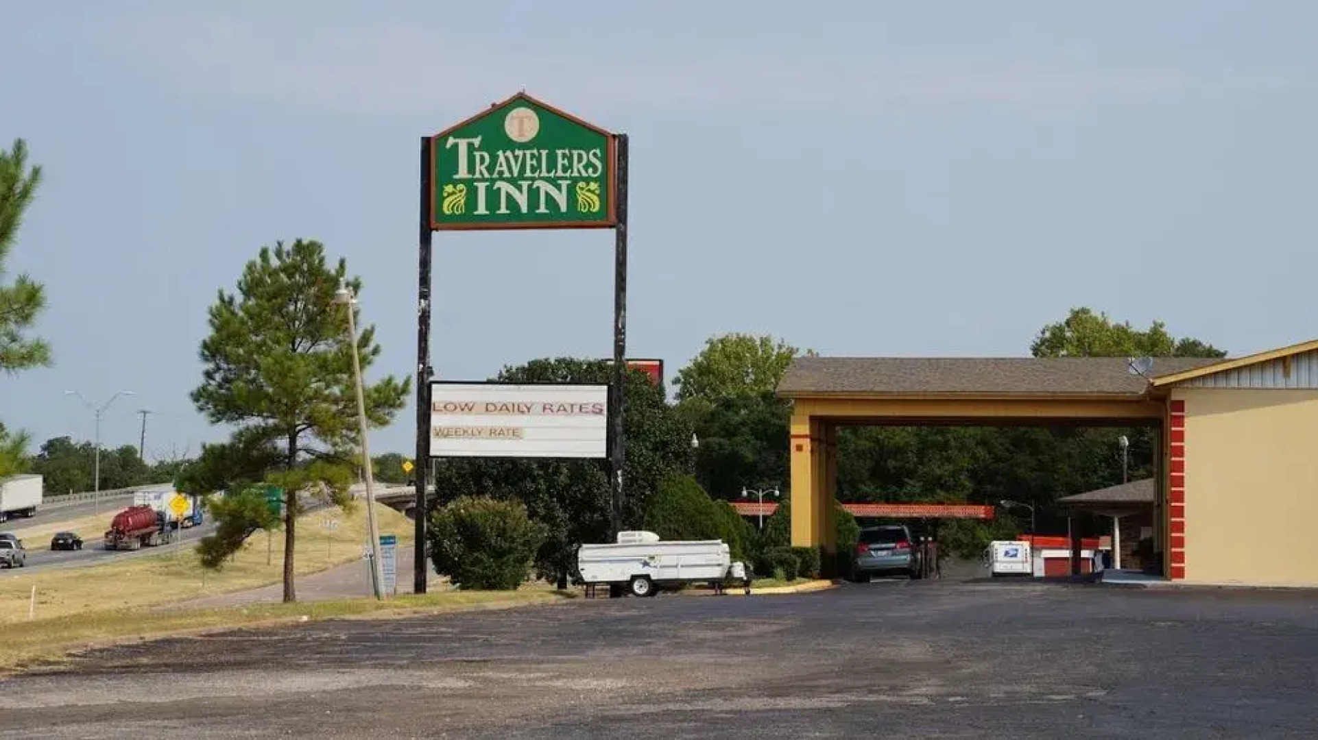 Travelers Inn