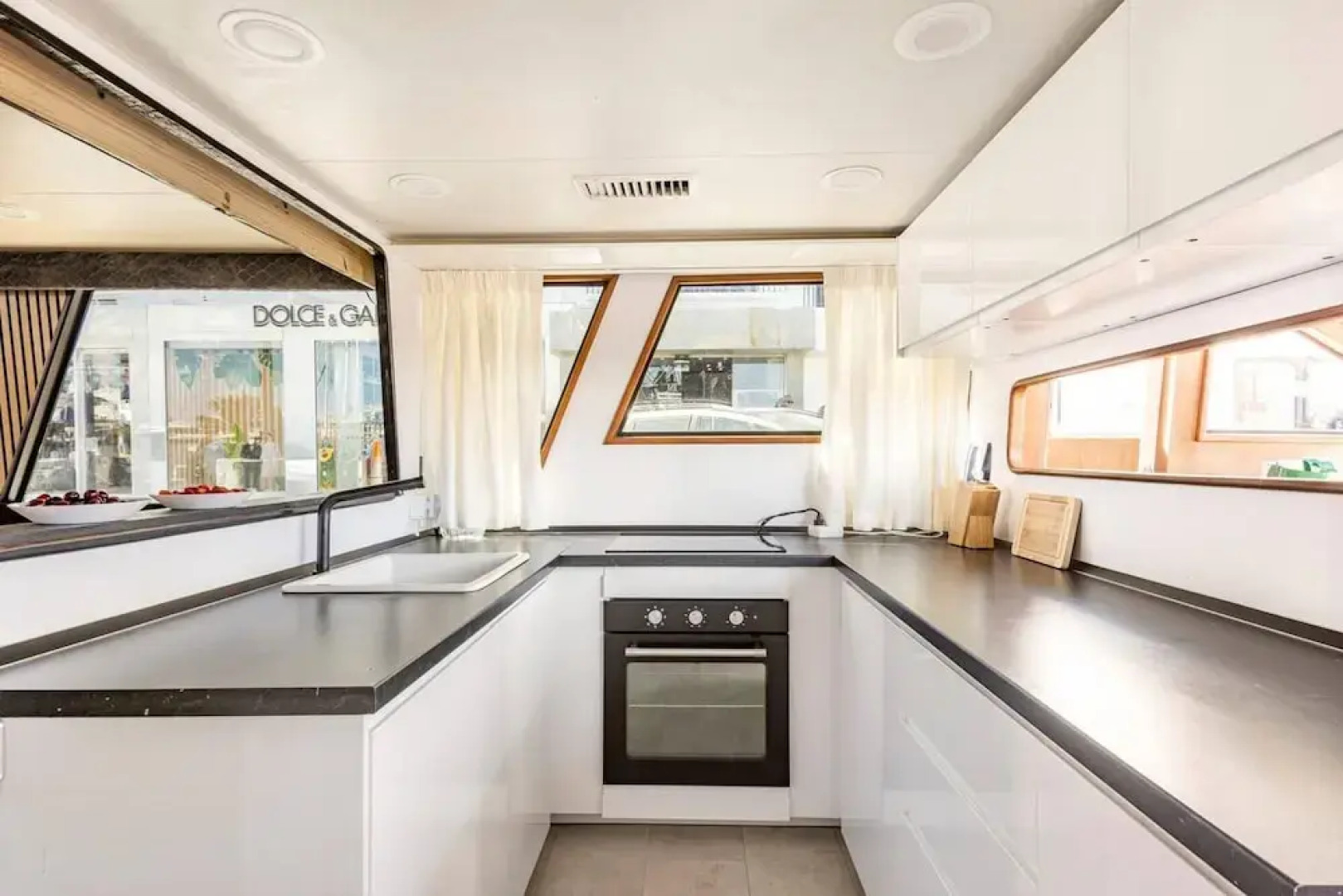 Live on a Luxury 65ft Yacht in Duquesa- Estapona