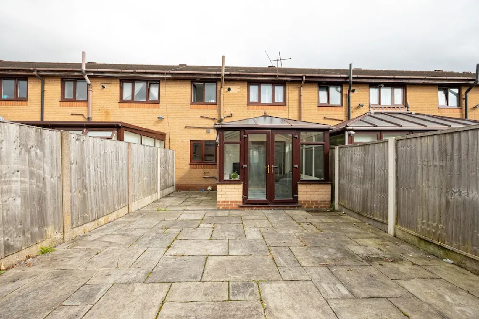 Captivating 3-bed House in Blackburn