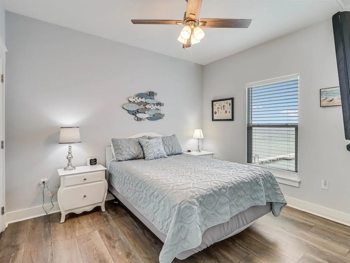 Copano Hooked 4 Bedroom Home by RedAwning