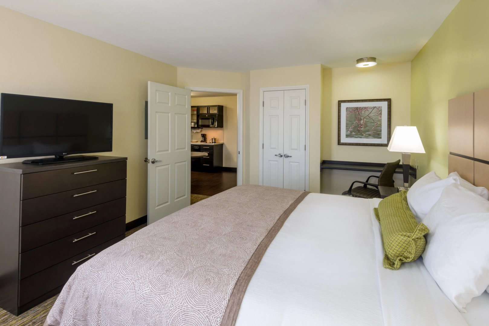 Candlewood Suites Midwest City by IHG