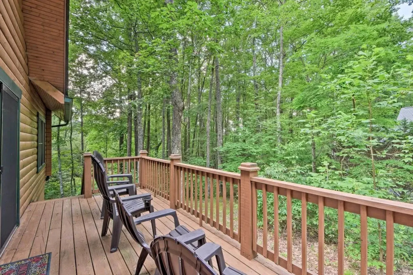 Sapphire Log Cabin w/ Wraparound Deck + Fire Pit!