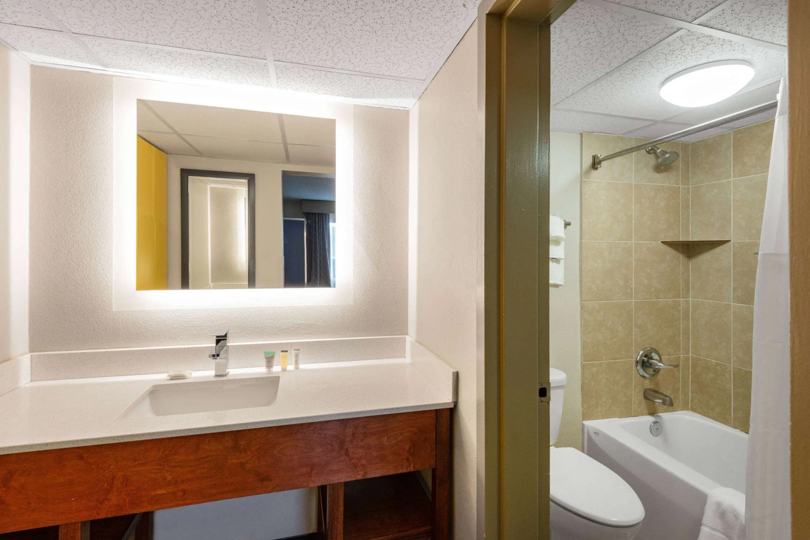 Days Inn by Wyndham Charlottesville/University Area