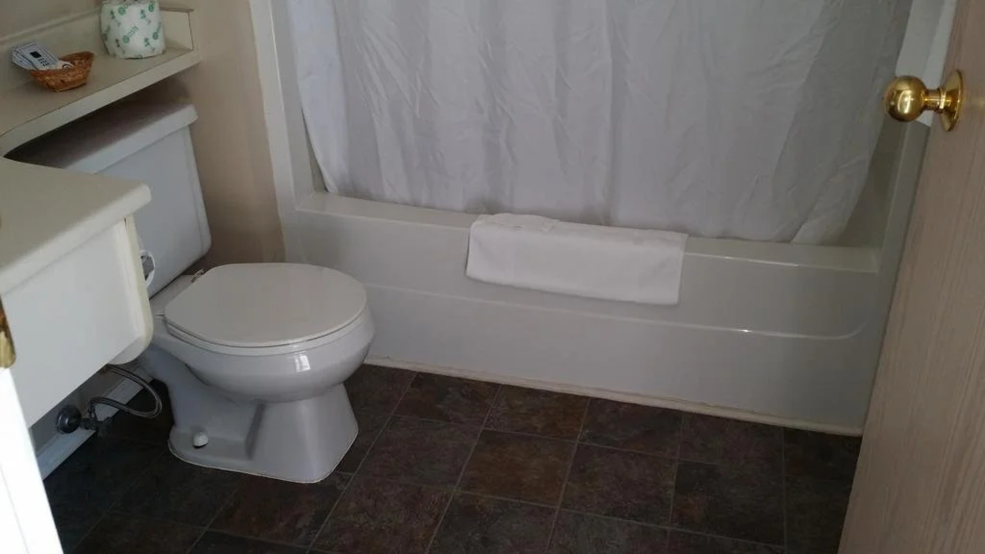 Hotel Civilia Lakeside by Civilia Golf Retreat