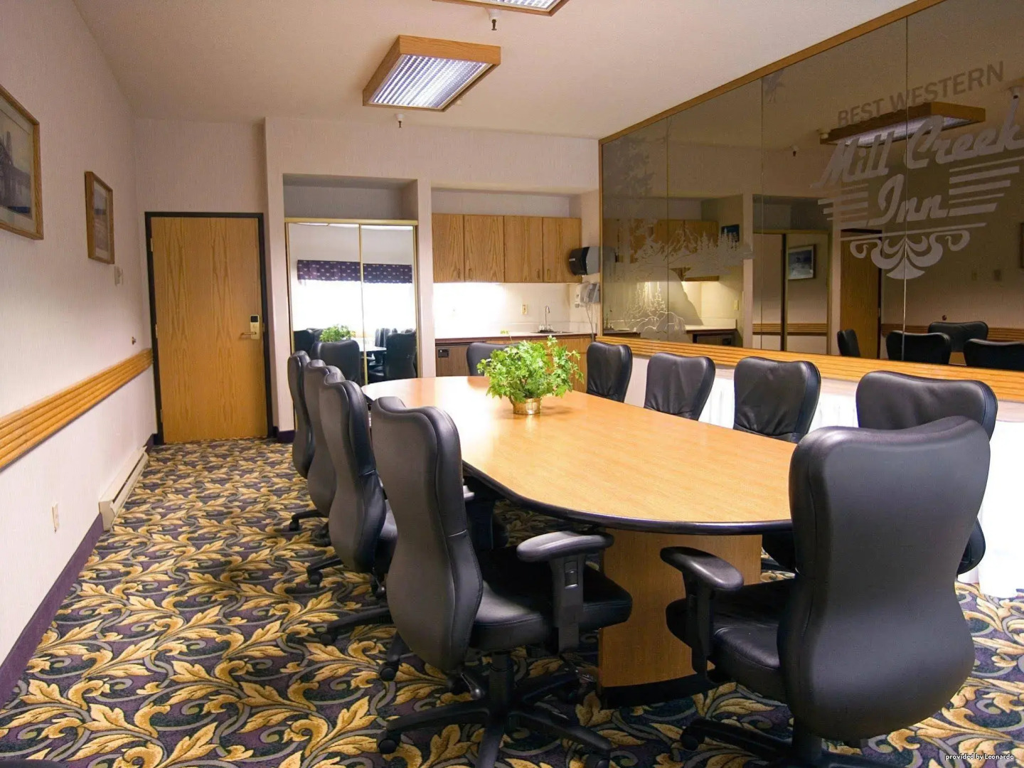 Best Western Plus Mill Creek Inn