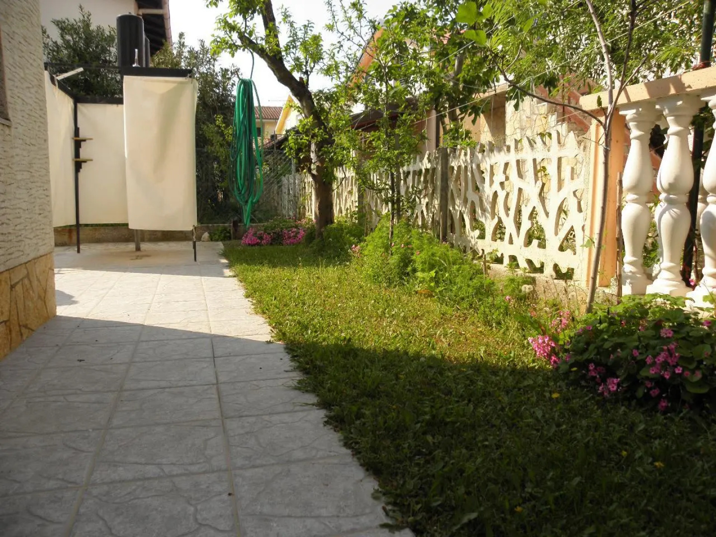 Apartment Petar - 30 m from sandy beach: A2 Nin, Zadar riviera