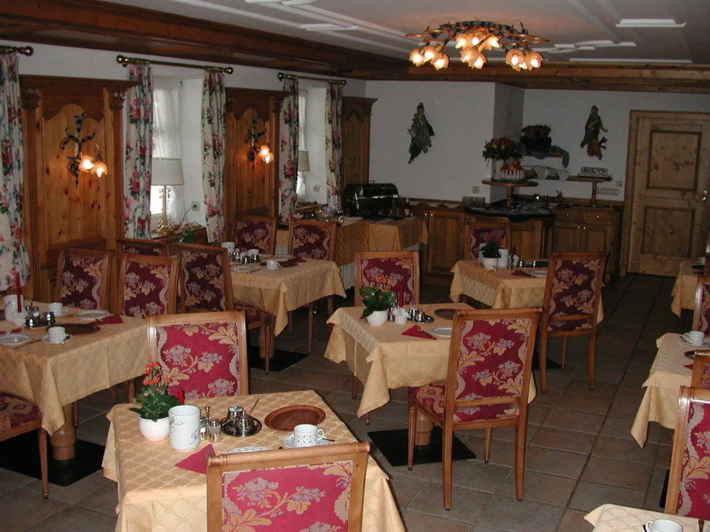 Hotel Edelweiss Garni