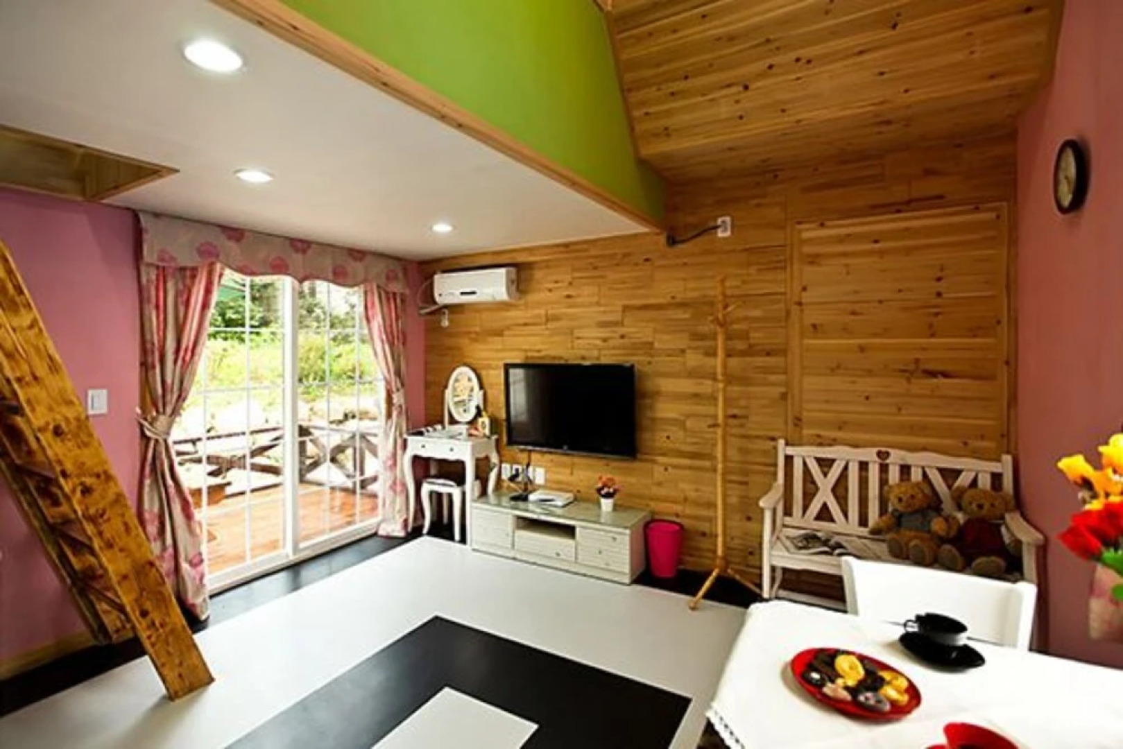 Muju Deogyu Mountain's Story Pension