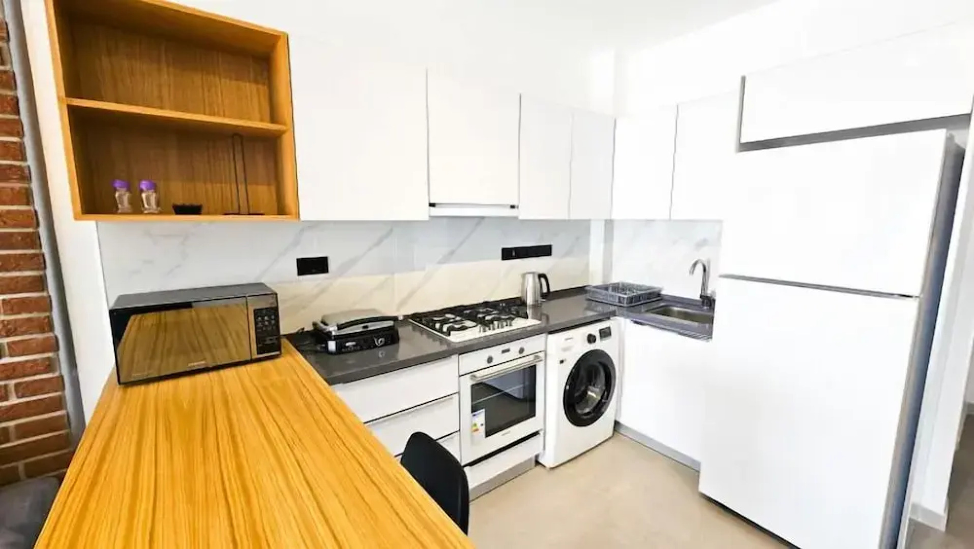 Azure Seaview Studio in Caesar Blue