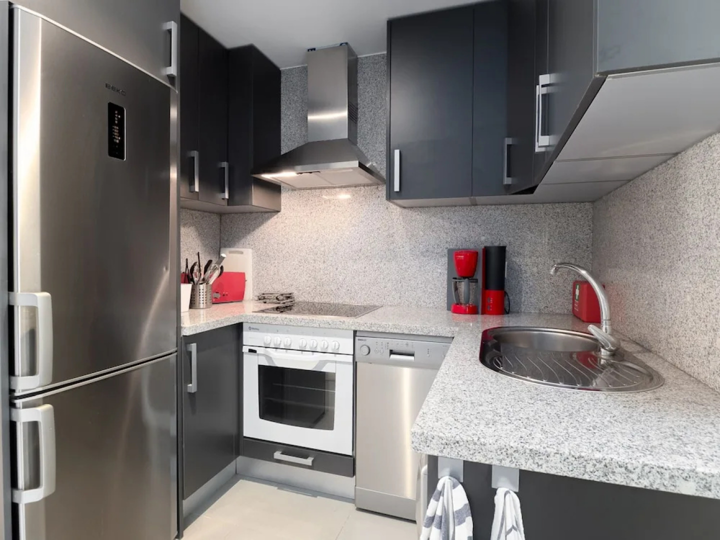 2051-New 3 bedrooms on golf