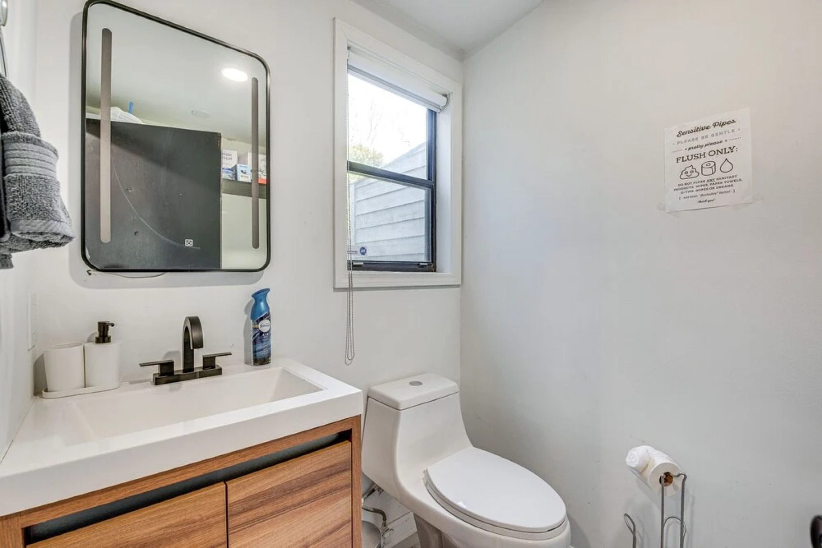 Smyrna Townhome Rental ~ 4 Mi to The Battery!, Smyrna