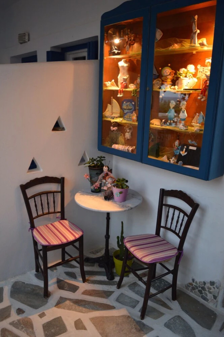 Dora's Studios and Apartments