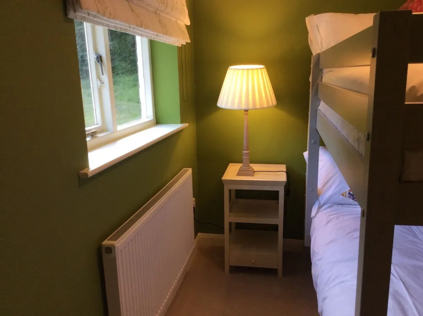 4-bedroom Riverside House With Garden Near Denbigh