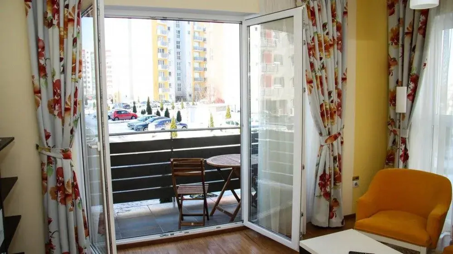 Brasov Holiday Apartments Seasons