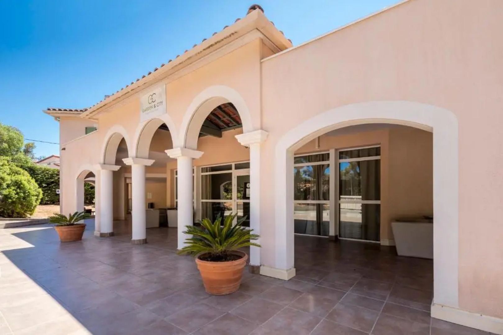 Garden & City Six-Fours-les-Plages