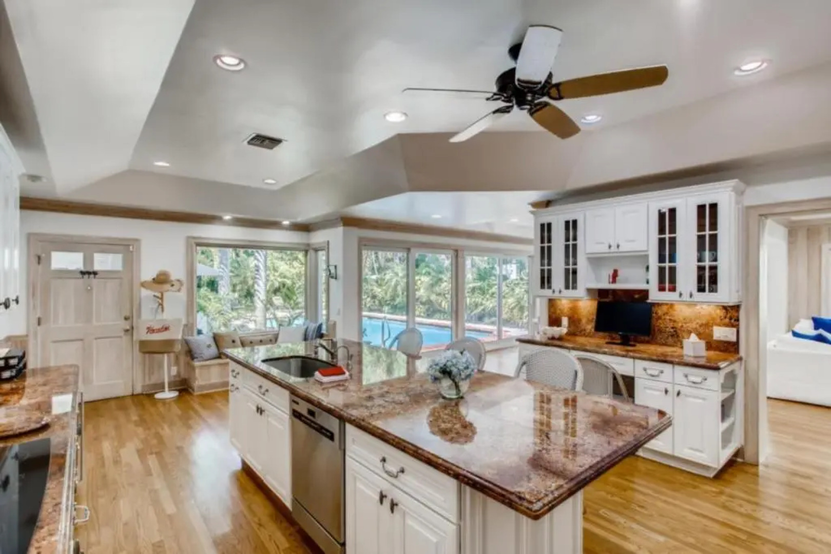 Villa Dolce Vita 4bd 4ba Private Pool and Parking