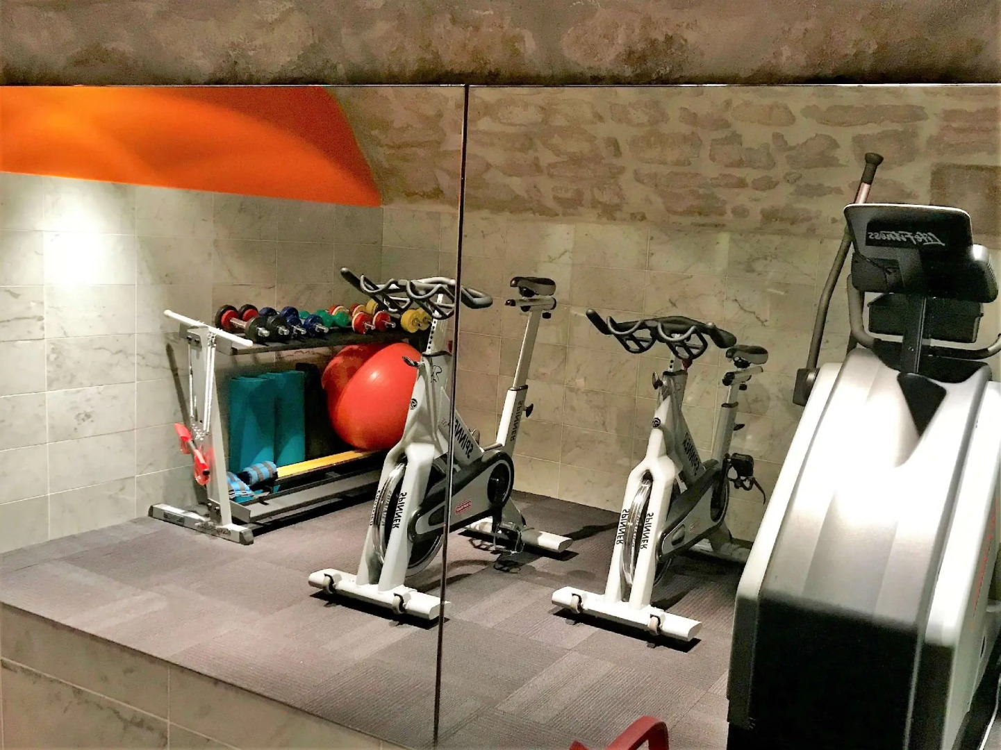 Golden Tulip Opera De Noailles