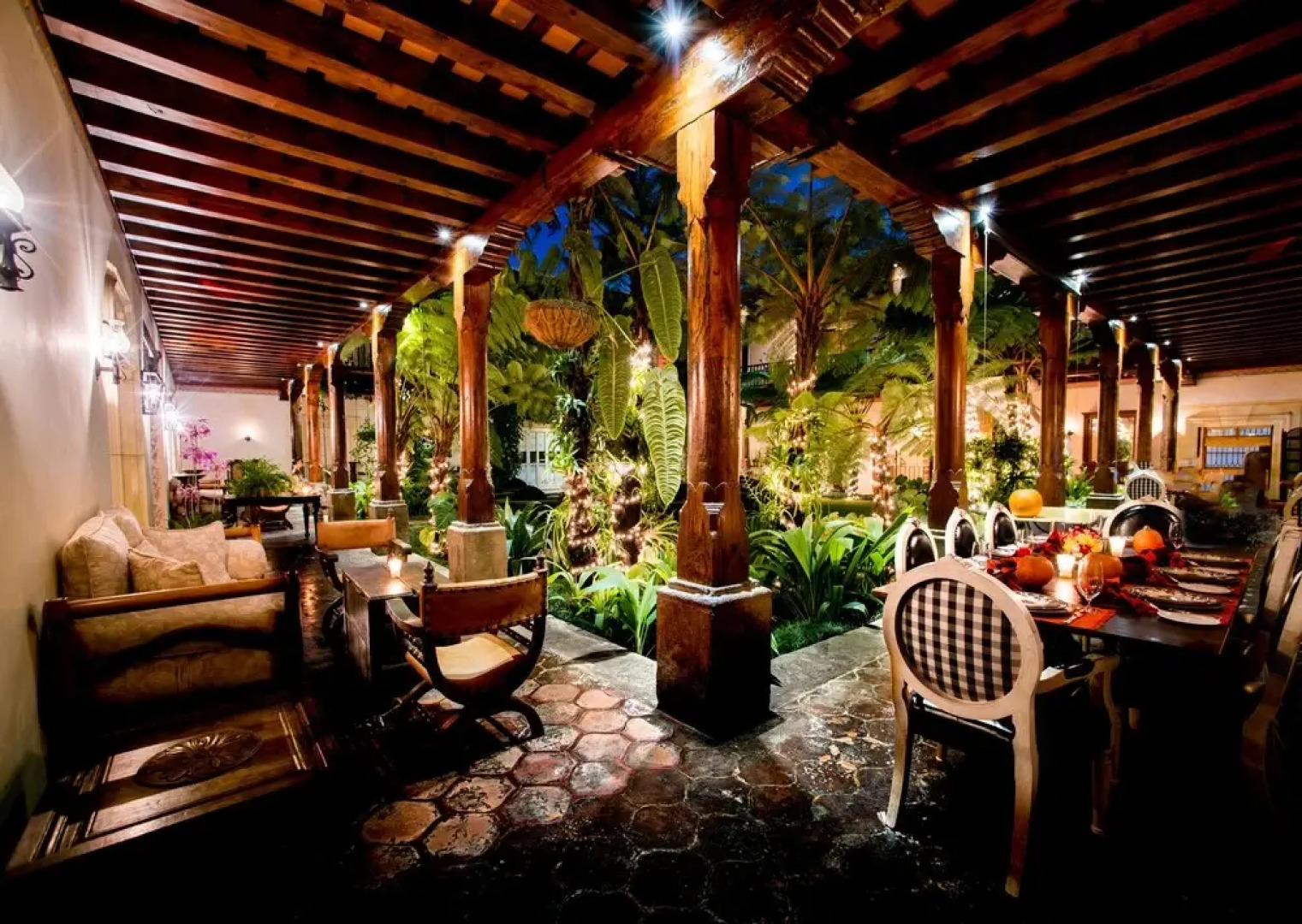 Palacio De Dona Leonor