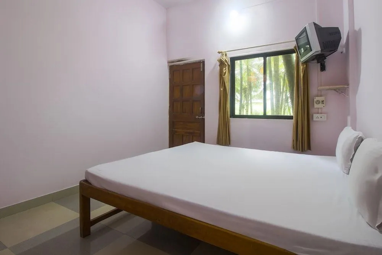 Spot on 44262 Jaideep Lodge