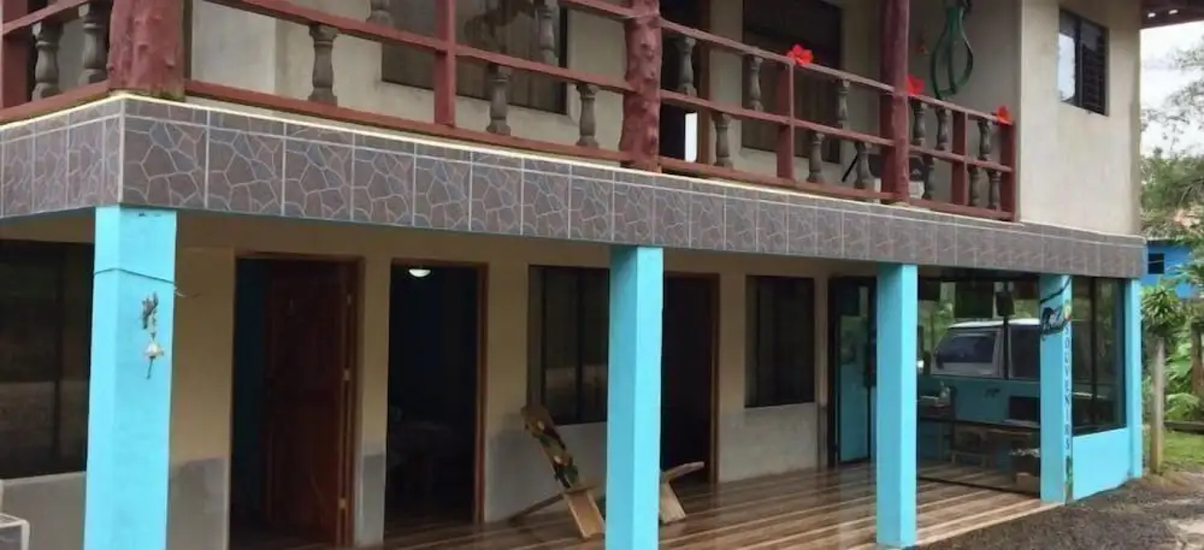 Cabinas Cascada Rio Celeste