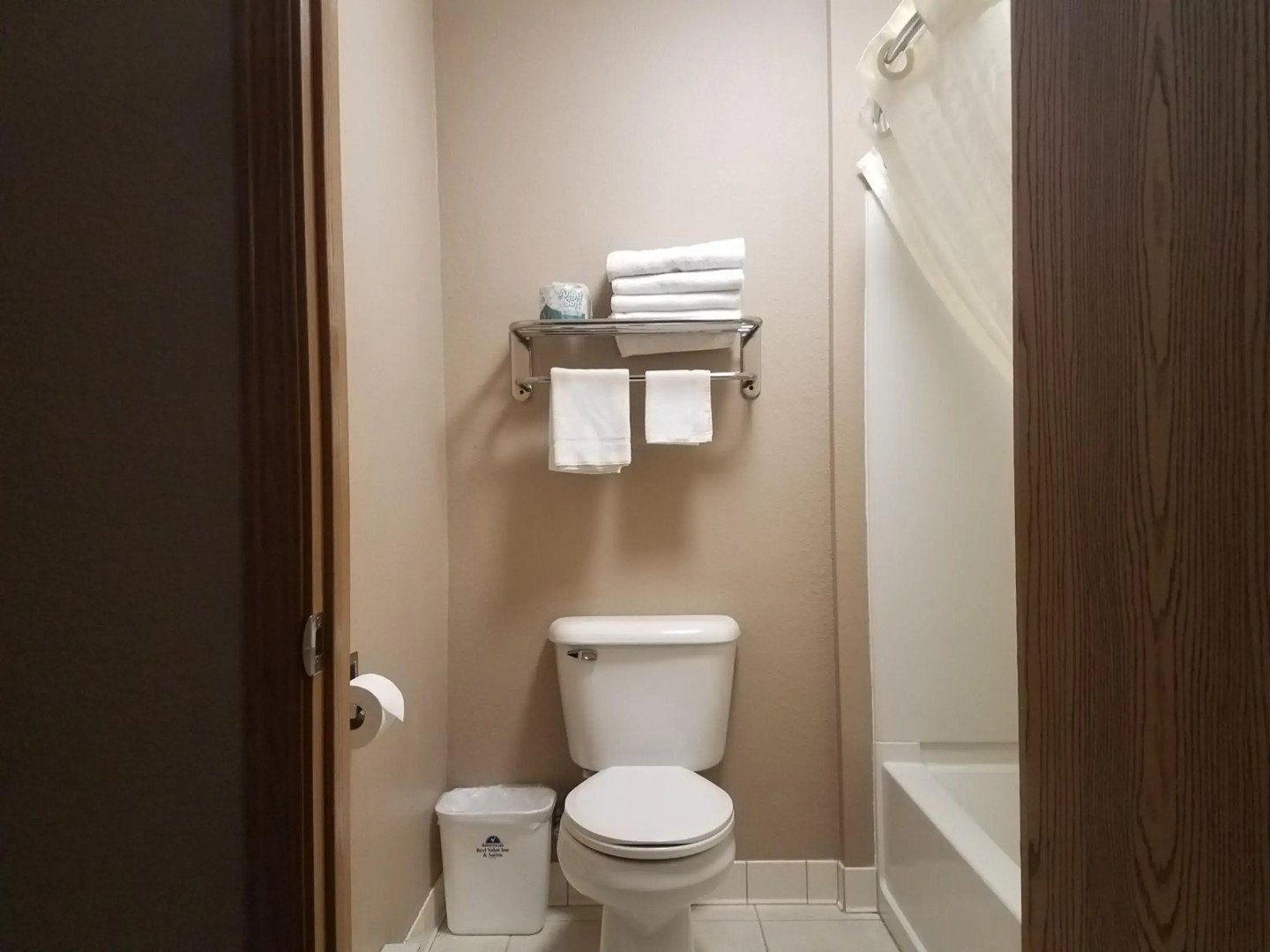 Americas Best Value Inn & Suites Bismarck