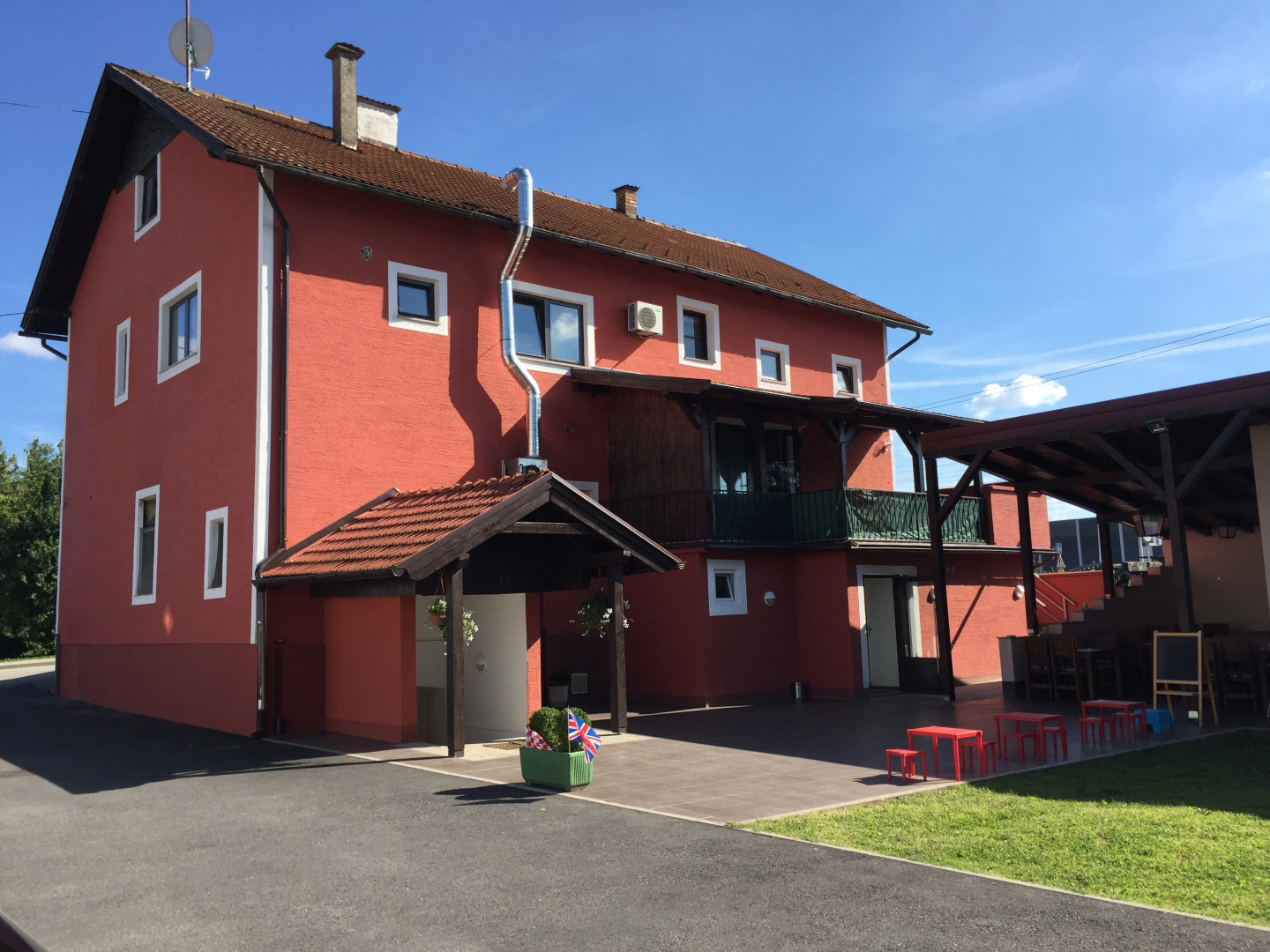 London Rooms Zagreb Airport