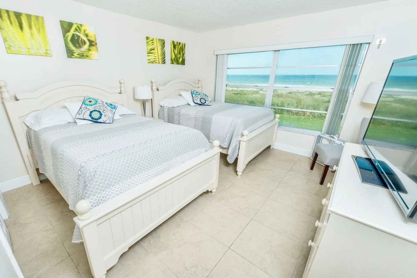 Spanish Main by Happy Palm Stays