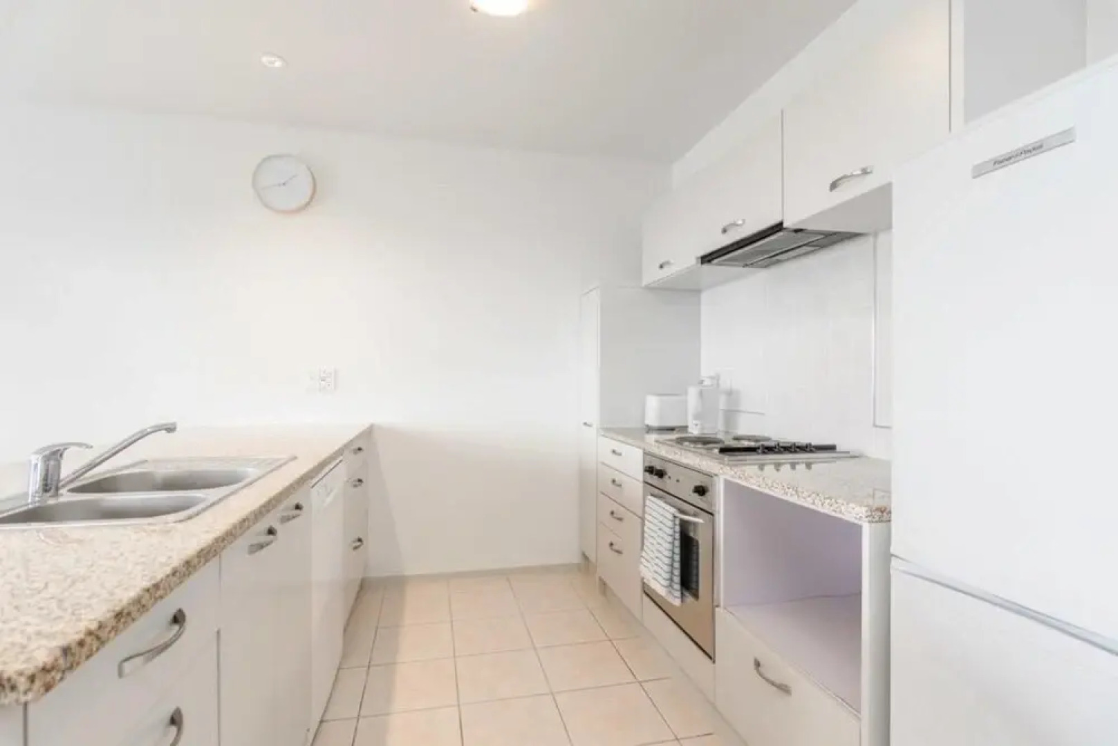 Cozy & Contemporary Apartment