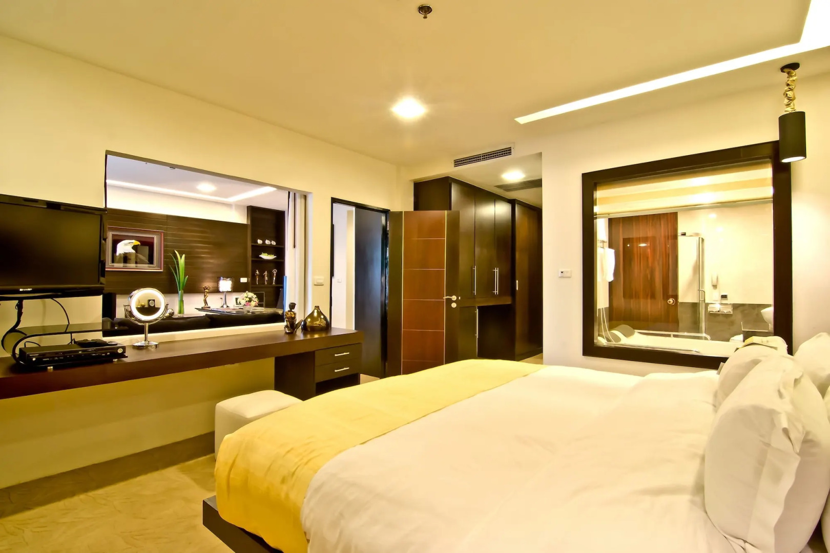 Rashmis Plaza Hotel Vientiane