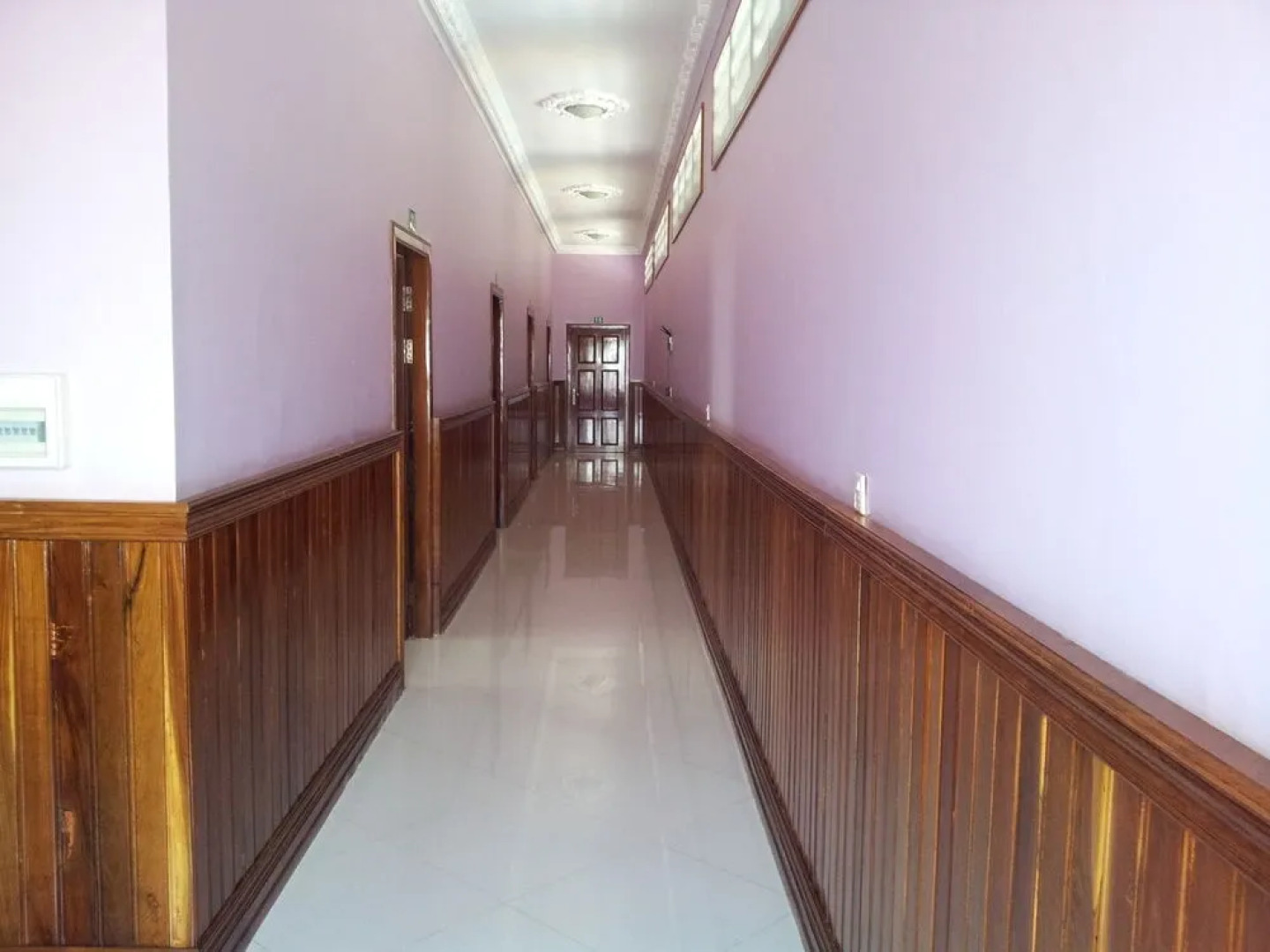 Eos Oceanfront Hotel