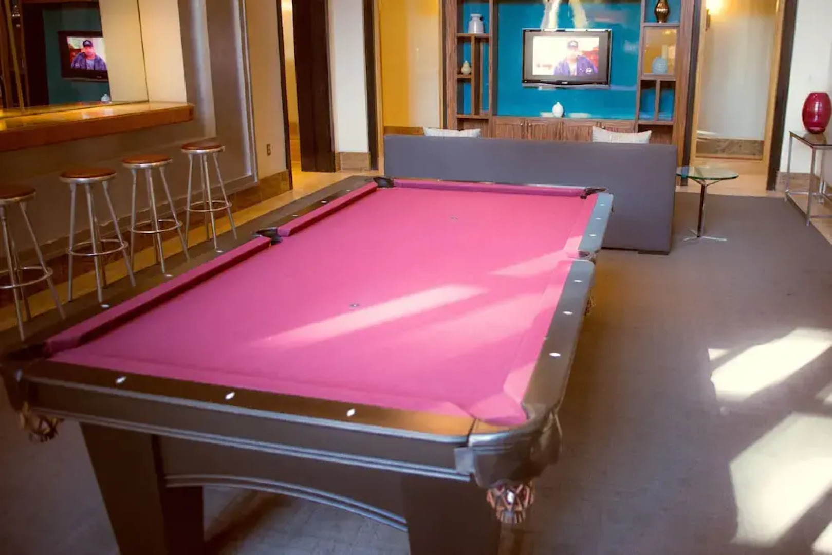 Crystal Quarters Furnished Apartments At The Gramercy