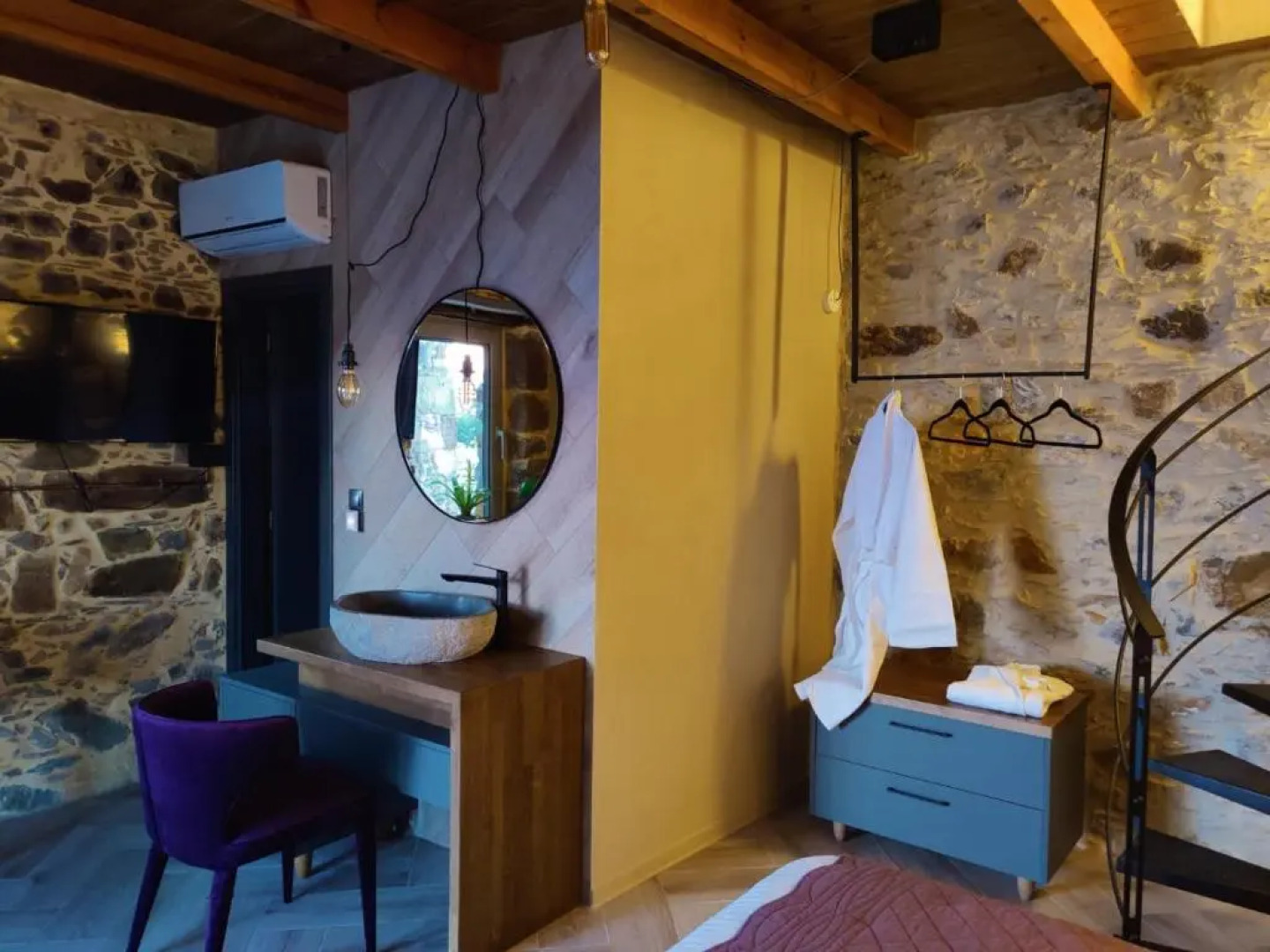 INO II Domus by Amigdalokefali Elafonissi