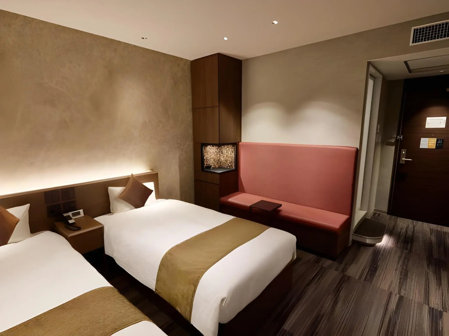 Ginza International Hotel