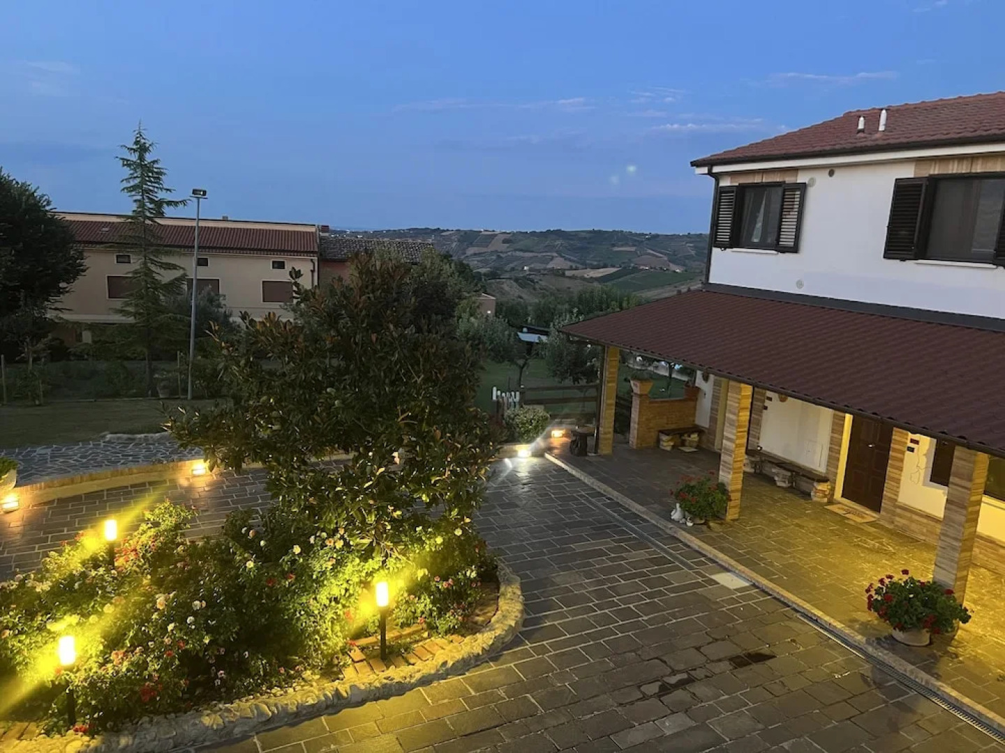 La Vigna di Ranco Ltd N3352