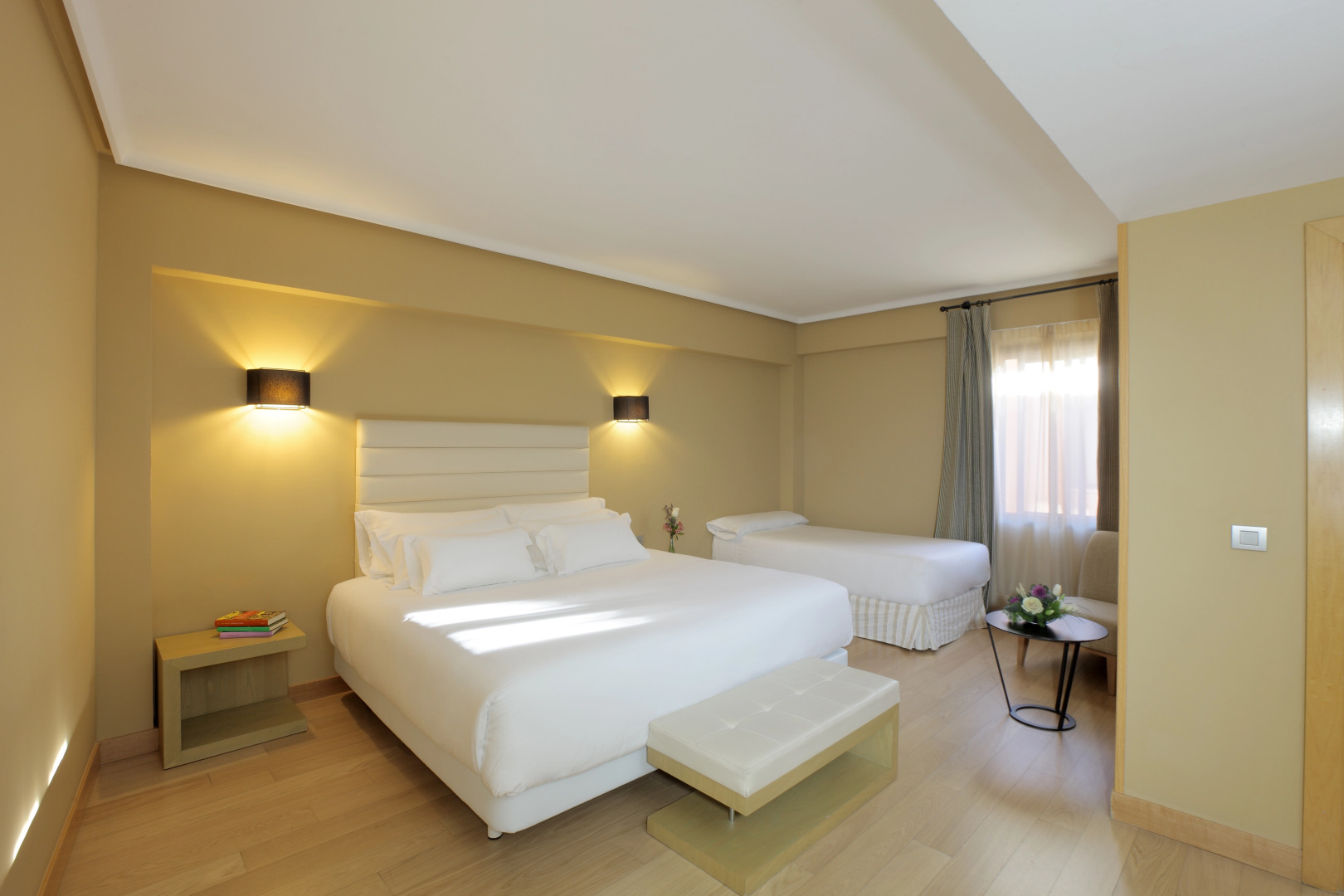 Отель NH Collection Cáceres Palacio de Oquendo