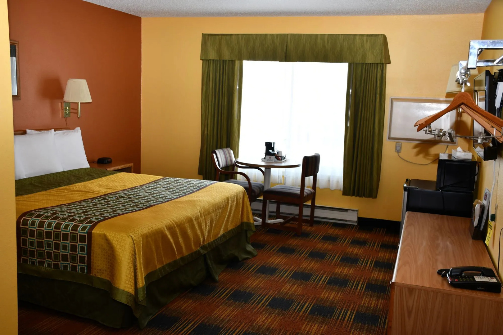 Regency Inn & Suites