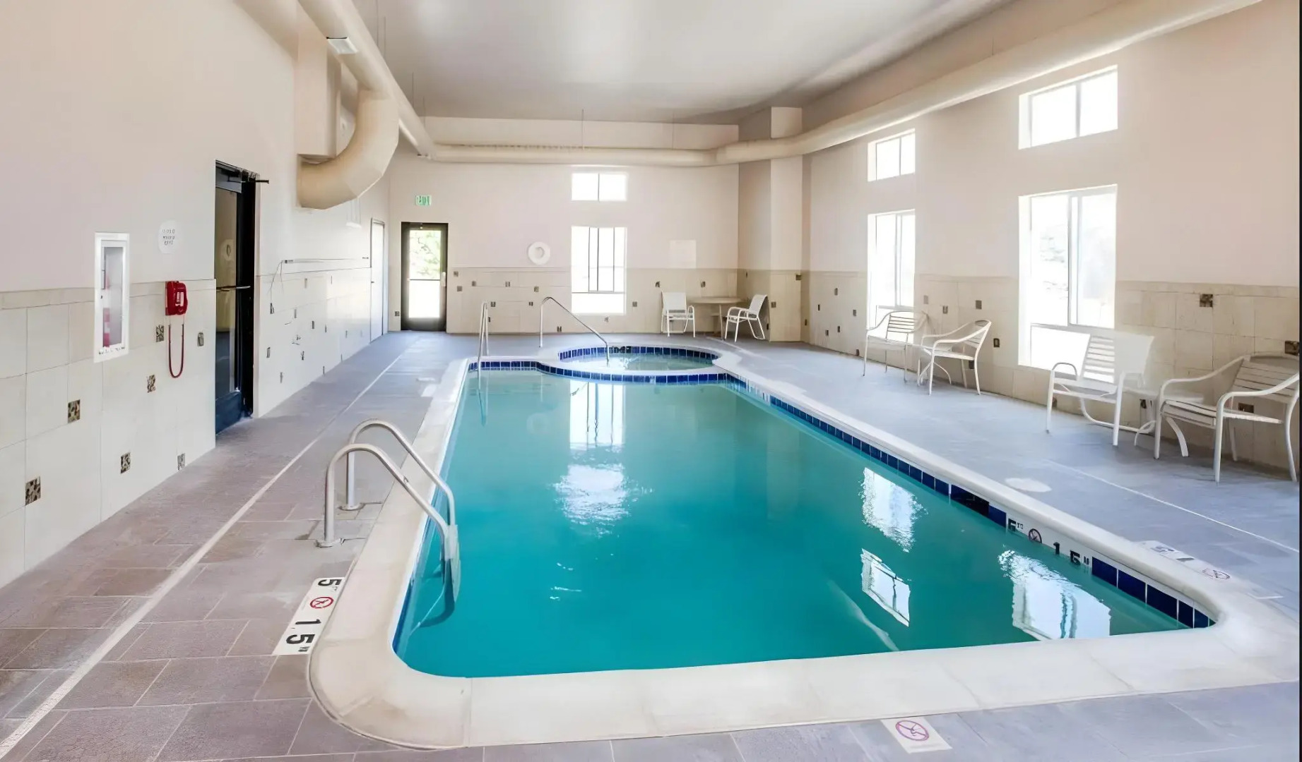 Grand Vista Hotel Parachute